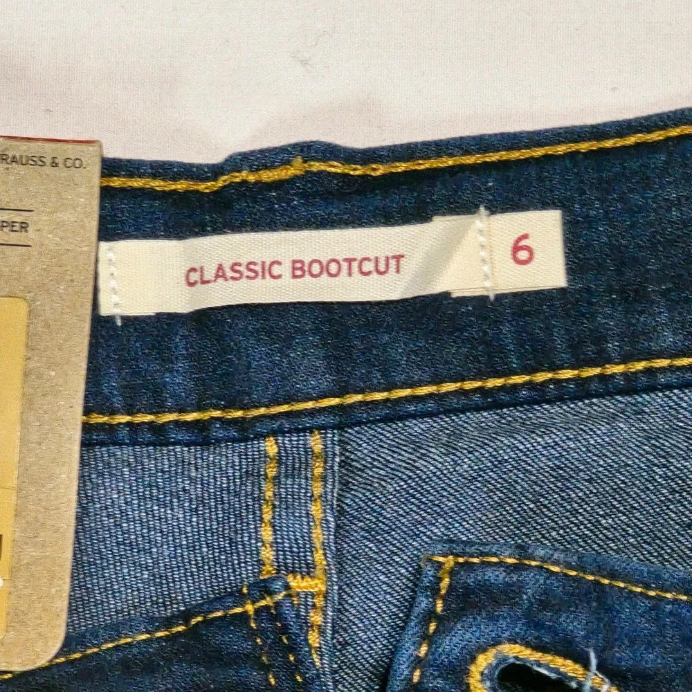 Levis Classic Bootcut Jean Womens 6 Medium W28 L32 Dark Wash Stellar Stretch NEW - Picture 4 of 16